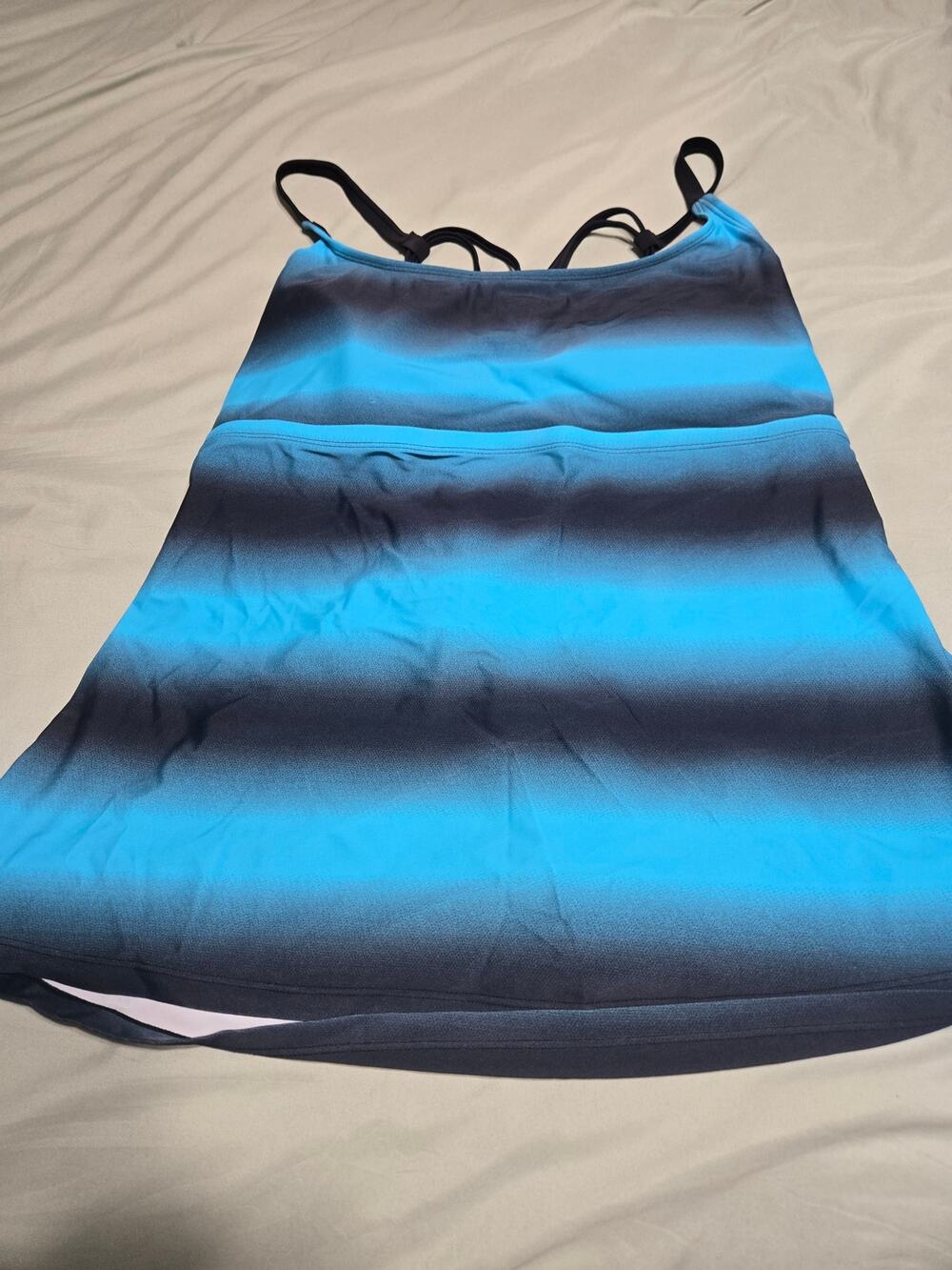 Unknown brand 3x women's black and blue strappy swim top